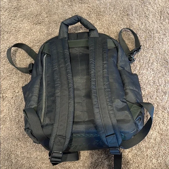 Itzy Ritzy Dream Compact Diaper-bag Backpack - Picture 2 of 10